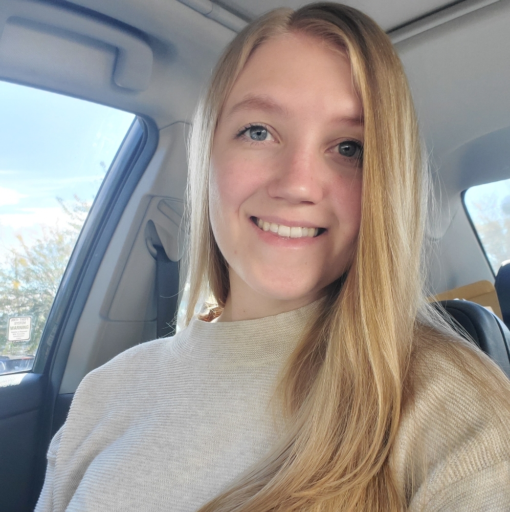 Meet your Posher, Justine.